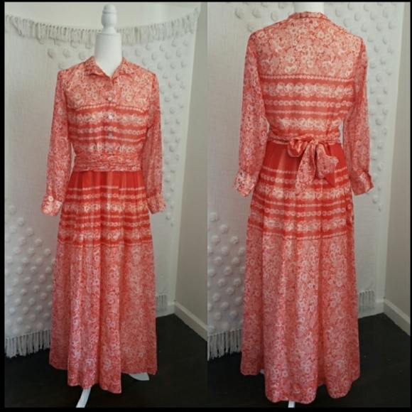 Vintage Dresses & Skirts - Vintage 70's Red & White Floral Longsleeve Maxi Dress